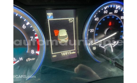 Acheter Import Voiture Toyota Highlander Noir à Import - Dubai, Adrar Acheter Import Voiture Toyota Highlander Noir à Import - Dubai, Adrar