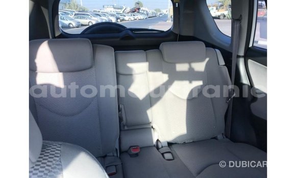 Acheter Import Utilitaire Toyota HiAce Blanc à Import - Dubai, Adrar Acheter Import Utilitaire Toyota HiAce Blanc à Import - Dubai, Adrar