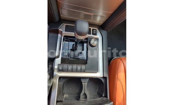 Buy Import Toyota Land Cruiser White Car in Import - Dubai in Adrar Buy Import Toyota Land Cruiser White Car in Import - Dubai in Adrar