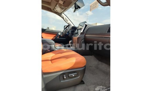 Buy Import Toyota Land Cruiser White Car in Import - Dubai in Adrar Buy Import Toyota Land Cruiser White Car in Import - Dubai in Adrar