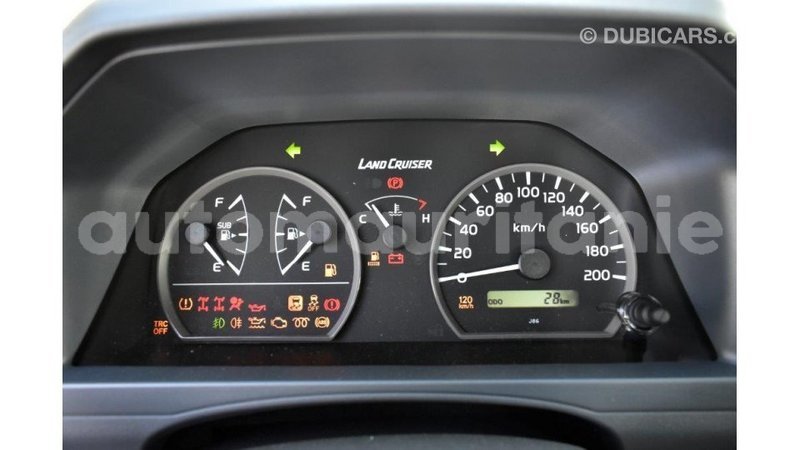 Big with watermark toyota land cruiser adrar import dubai 1920