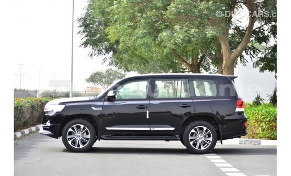 Buy Import Toyota Land Cruiser Black Car in Import - Dubai in Adrar Buy Import Toyota Land Cruiser Black Car in Import - Dubai in Adrar