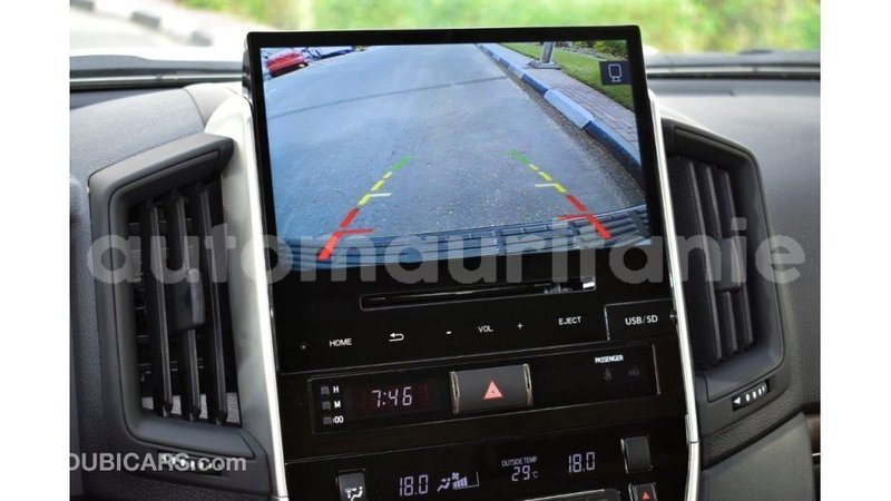 Big with watermark toyota land cruiser adrar import dubai 1924