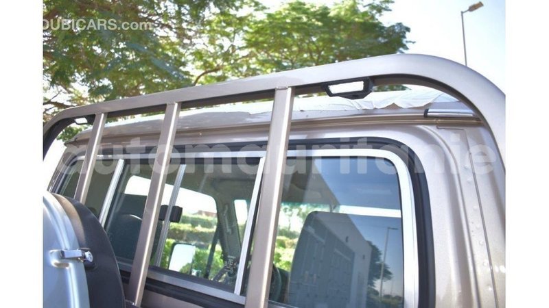 Big with watermark toyota land cruiser adrar import dubai 1928