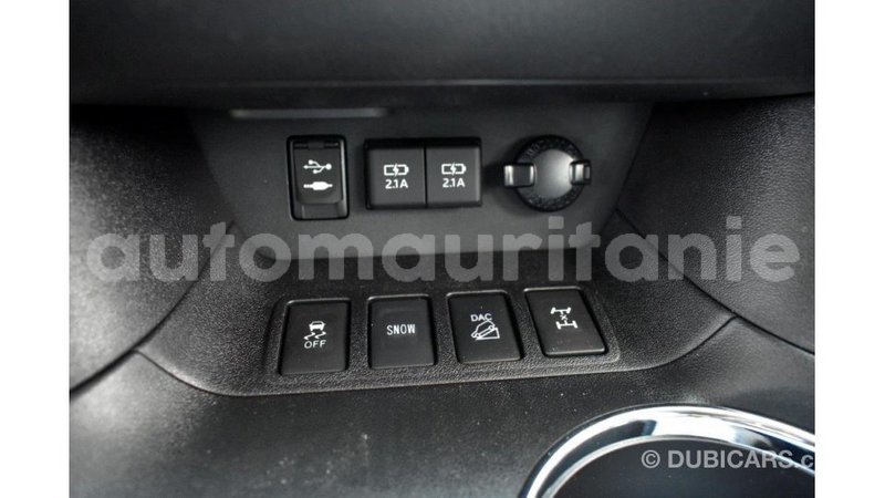 Big with watermark toyota highlander adrar import dubai 1934