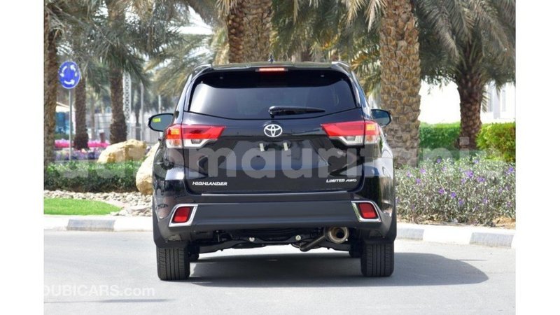 Big with watermark toyota highlander adrar import dubai 1934