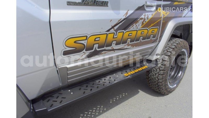 Big with watermark toyota land cruiser adrar import dubai 1938