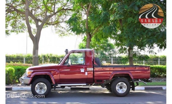 Buy Import Toyota Land Cruiser Red Car in Import - Dubai in Adrar Buy Import Toyota Land Cruiser Red Car in Import - Dubai in Adrar