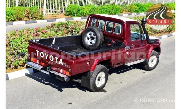Buy Import Toyota Land Cruiser Red Car in Import - Dubai in Adrar Buy Import Toyota Land Cruiser Red Car in Import - Dubai in Adrar