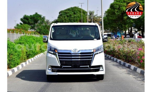 Buy Import Toyota Granvia White Car in Import - Dubai in Adrar Buy Import Toyota Granvia White Car in Import - Dubai in Adrar