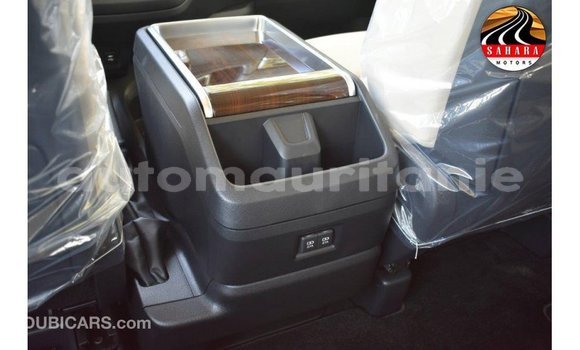 Buy Import Toyota Granvia White Car in Import - Dubai in Adrar Buy Import Toyota Granvia White Car in Import - Dubai in Adrar