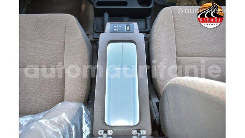 Big with watermark toyota land cruiser adrar import dubai 1948