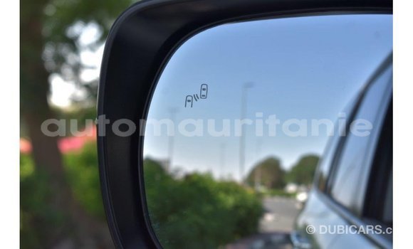 Buy Import Toyota Land Cruiser White Car in Import - Dubai in Adrar Buy Import Toyota Land Cruiser White Car in Import - Dubai in Adrar