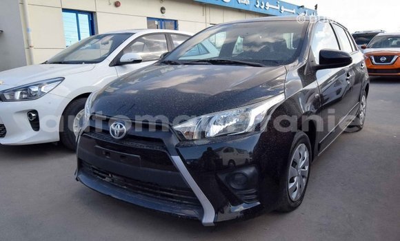 Acheter Import Voiture Toyota Yaris Noir à Import - Dubai, Adrar Acheter Import Voiture Toyota Yaris Noir à Import - Dubai, Adrar