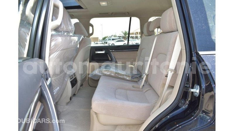 Big with watermark toyota land cruiser adrar import dubai 1950