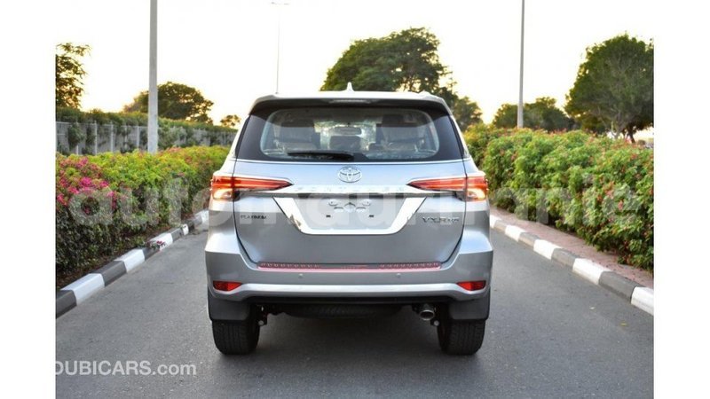 Big with watermark toyota fortuner adrar import dubai 1951
