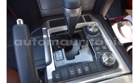 Buy Import Toyota Land Cruiser White Car in Import - Dubai in Adrar Buy Import Toyota Land Cruiser White Car in Import - Dubai in Adrar