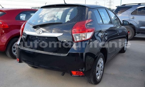 Acheter Import Voiture Toyota Yaris Noir à Import - Dubai, Adrar Acheter Import Voiture Toyota Yaris Noir à Import - Dubai, Adrar
