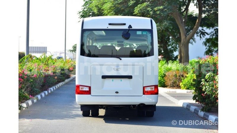 Big with watermark toyota coaster adrar import dubai 1959