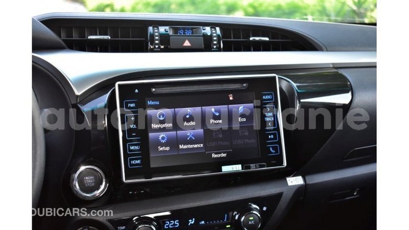 Big with watermark toyota hilux adrar import dubai 1960