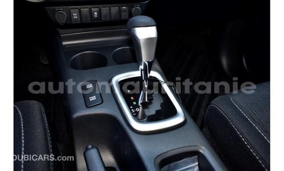 Buy Import Toyota Hilux White Car in Import - Dubai in Adrar Buy Import Toyota Hilux White Car in Import - Dubai in Adrar