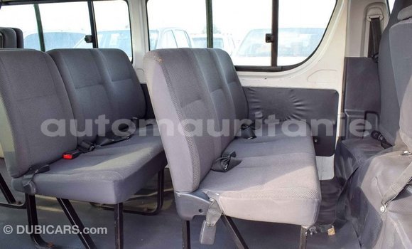 Acheter Import Voiture Toyota Hiace Blanc à Import - Dubai, Adrar Acheter Import Voiture Toyota Hiace Blanc à Import - Dubai, Adrar