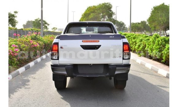 Buy Import Toyota Hilux White Car in Import - Dubai in Adrar Buy Import Toyota Hilux White Car in Import - Dubai in Adrar