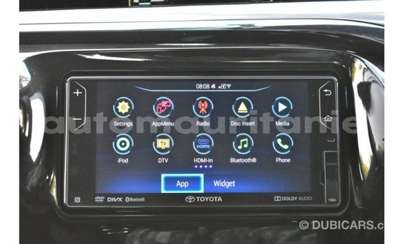 Buy Import Toyota Hilux White Car in Import - Dubai in Adrar Buy Import Toyota Hilux White Car in Import - Dubai in Adrar