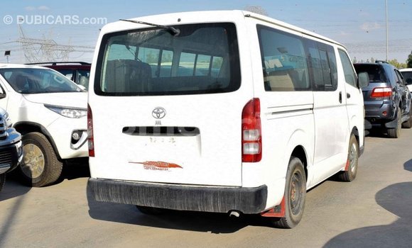 Acheter Import Voiture Toyota Hiace Blanc à Import - Dubai, Adrar Acheter Import Voiture Toyota Hiace Blanc à Import - Dubai, Adrar
