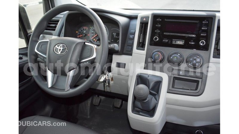 Big with watermark toyota hiace adrar import dubai 1969