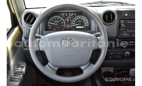 Buy Import Toyota Land Cruiser Beige Car in Import - Dubai in Adrar Buy Import Toyota Land Cruiser Beige Car in Import - Dubai in Adrar