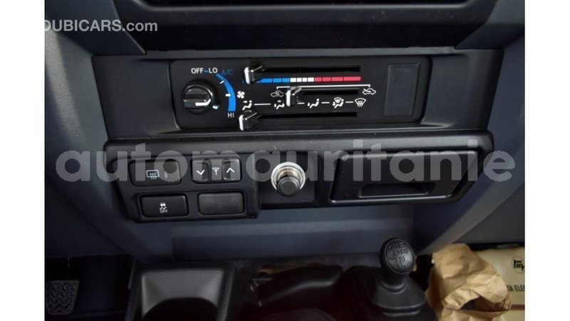 Big with watermark toyota land cruiser adrar import dubai 1971