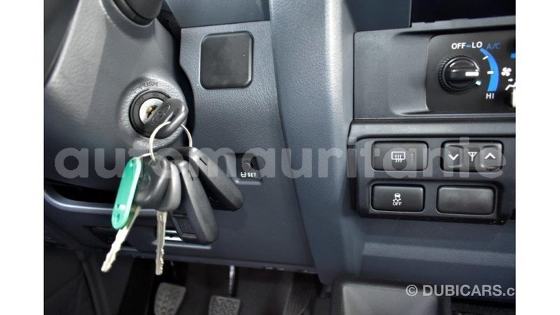 Big with watermark toyota land cruiser adrar import dubai 1971