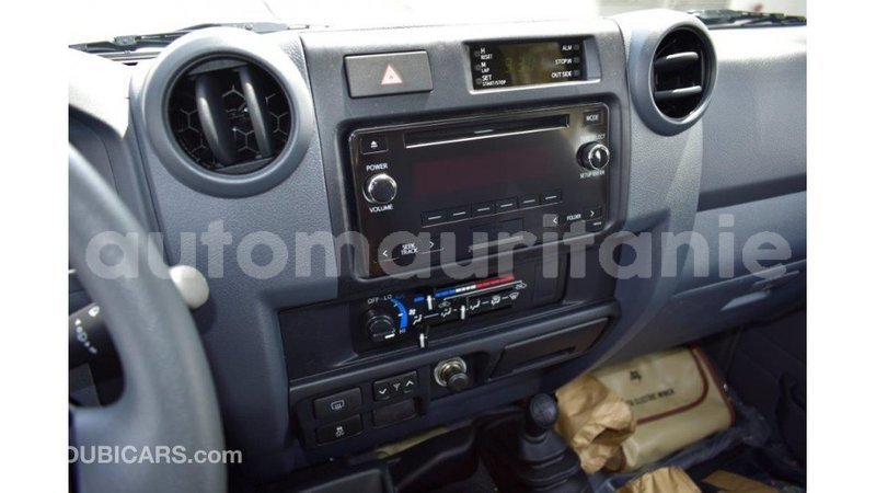 Big with watermark toyota land cruiser adrar import dubai 1971