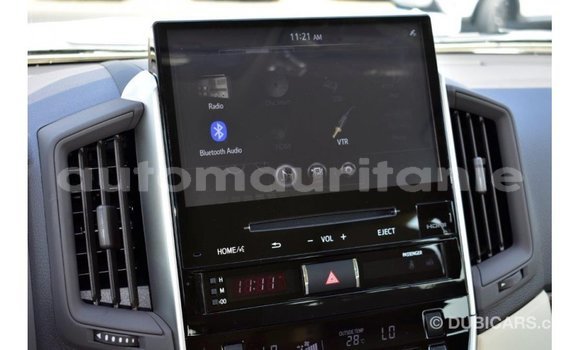 Buy Import Toyota Land Cruiser White Car in Import - Dubai in Adrar Buy Import Toyota Land Cruiser White Car in Import - Dubai in Adrar