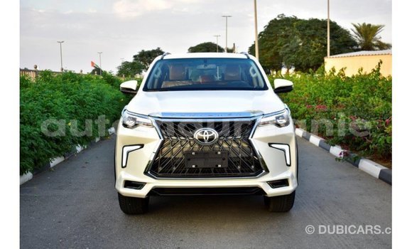 Buy Import Toyota Fortuner White Car in Import - Dubai in Adrar Buy Import Toyota Fortuner White Car in Import - Dubai in Adrar