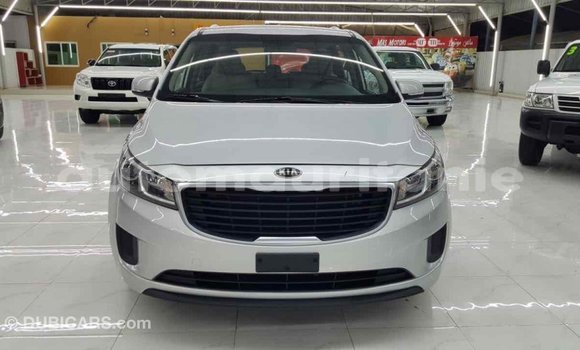 Buy Import Kia Carnival Other Car in Import - Dubai in Adrar Buy Import Kia Carnival Other Car in Import - Dubai in Adrar