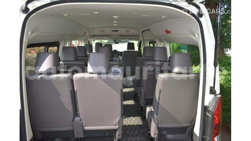 Big with watermark toyota hiace adrar import dubai 1984