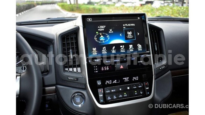 Big with watermark toyota land cruiser adrar import dubai 1985