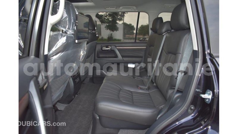 Big with watermark toyota land cruiser adrar import dubai 1985