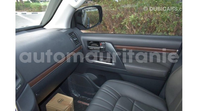 Big with watermark toyota land cruiser adrar import dubai 1985