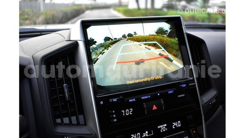 Big with watermark toyota land cruiser adrar import dubai 1985