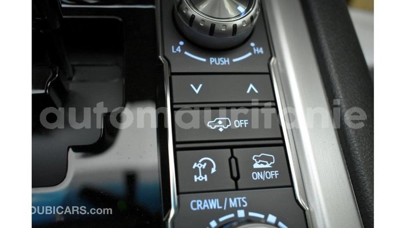 Big with watermark toyota land cruiser adrar import dubai 1988