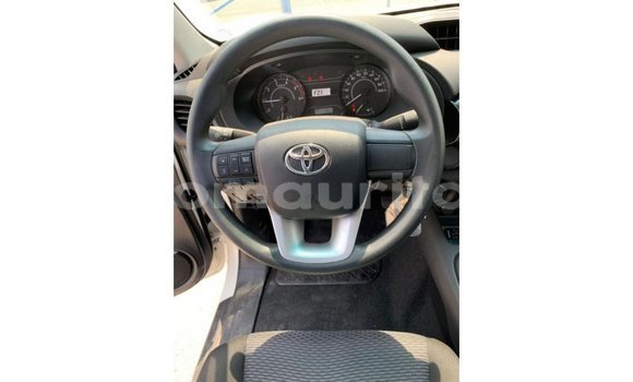 Buy Import Toyota Hilux White Car in Import - Dubai in Adrar Buy Import Toyota Hilux White Car in Import - Dubai in Adrar