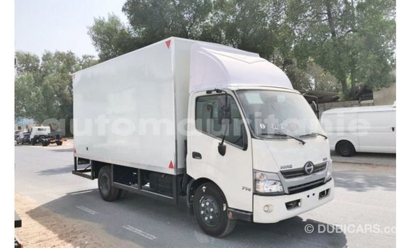 Buy Import Hino 300 Series White Truck in Import - Dubai in Adrar Buy Import Hino 300 Series White Truck in Import - Dubai in Adrar