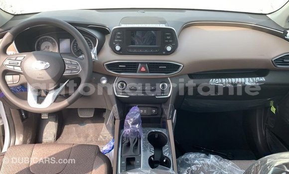 Buy Import Hyundai Santa Fe White Car in Import - Dubai in Adrar Buy Import Hyundai Santa Fe White Car in Import - Dubai in Adrar