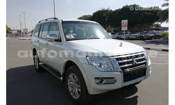 Buy Import Mitsubishi Pajero White Car in Import - Dubai in Adrar Buy Import Mitsubishi Pajero White Car in Import - Dubai in Adrar