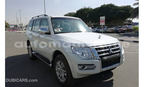 Buy Import Mitsubishi Pajero White Car in Import - Dubai in Adrar Buy Import Mitsubishi Pajero White Car in Import - Dubai in Adrar