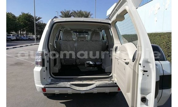 Buy Import Mitsubishi Pajero White Car in Import - Dubai in Adrar Buy Import Mitsubishi Pajero White Car in Import - Dubai in Adrar