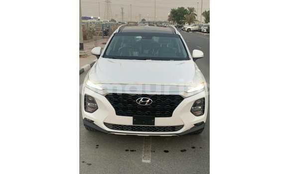 Acheter Import Voiture Hyundai Santa Fe Blanc à Import - Dubai, Adrar Acheter Import Voiture Hyundai Santa Fe Blanc à Import - Dubai, Adrar